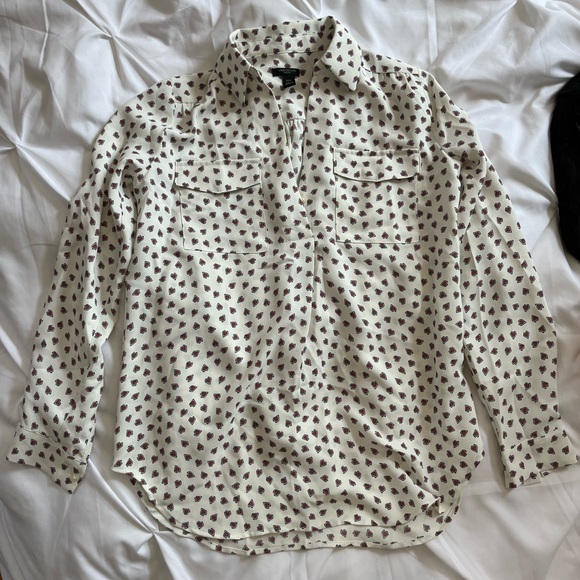 Ann Taylor Button down - Picture 2 of 3